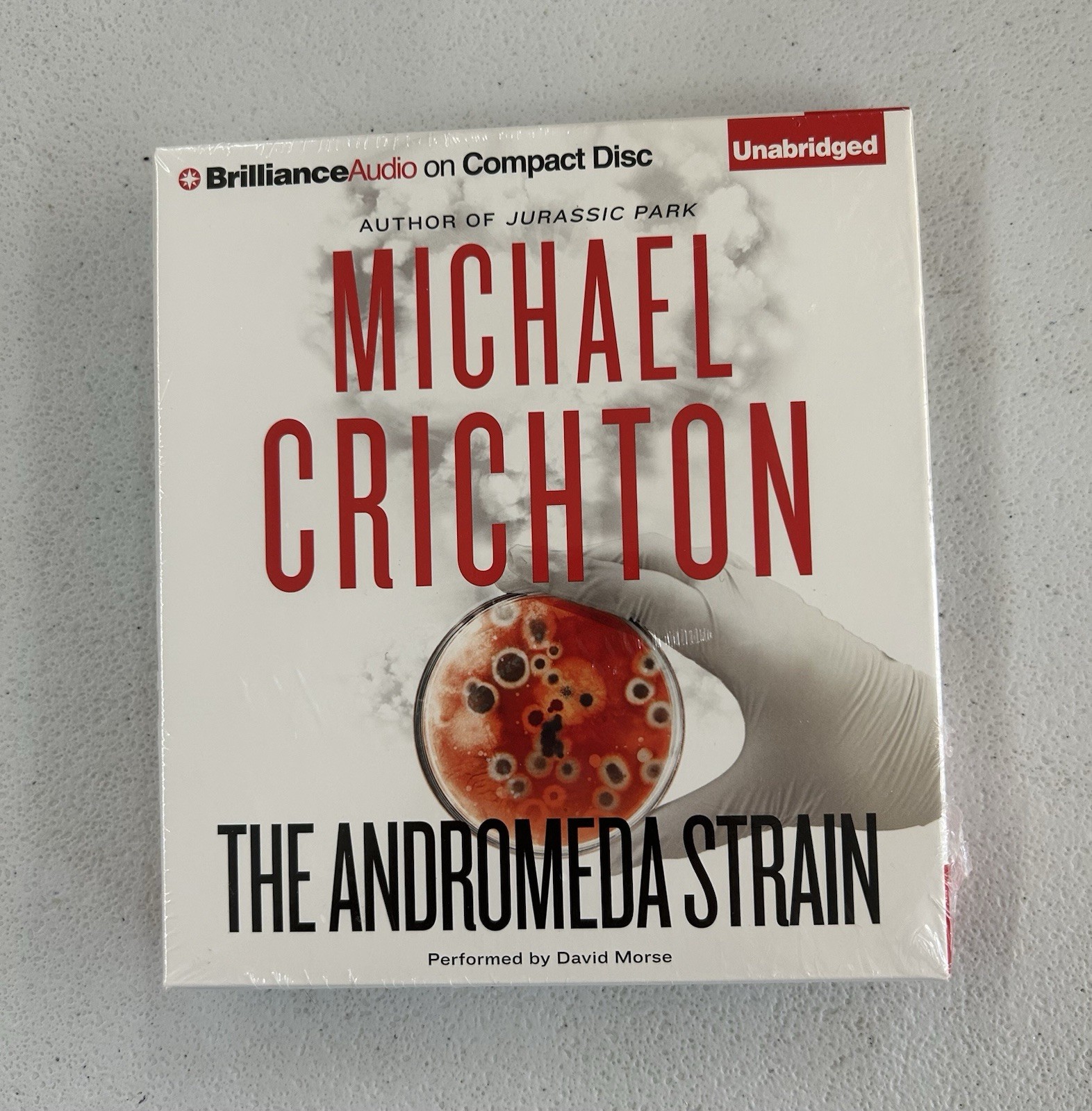 THE ANDROMEDA STRAIN Audiobook MICHAEL CRICHTON UNABRIDGED 7 Disc Set New Sealed