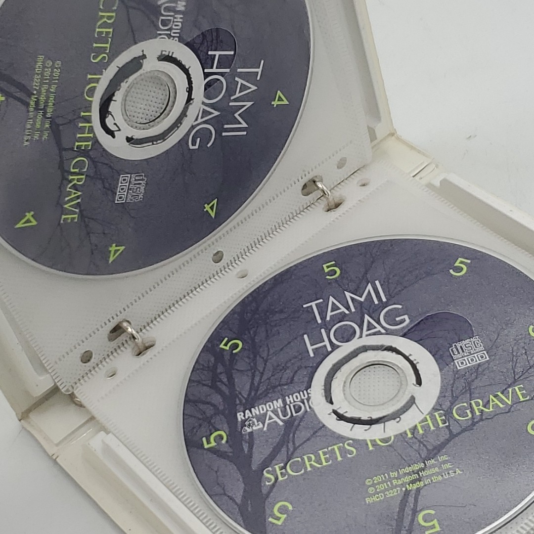 Oak Knoll Ser.: Secrets to the Grave by Tami Hoag (2010, Compact Disc,…