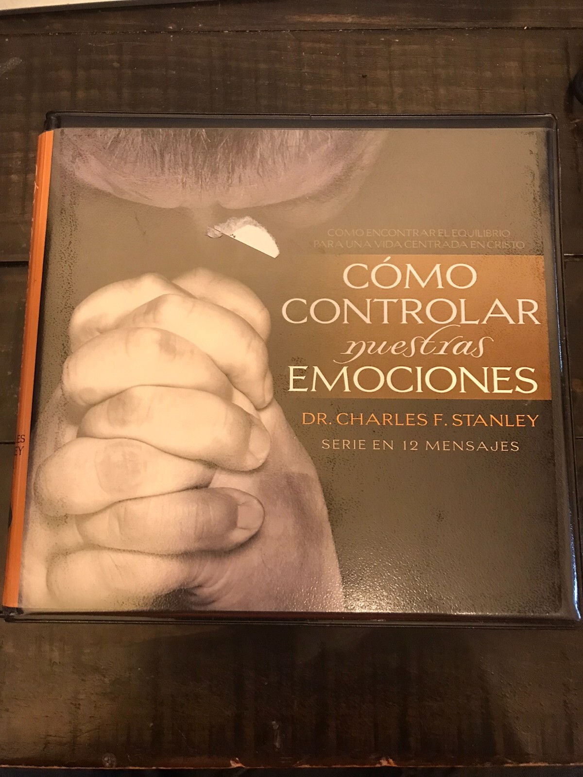 Como Controlar nuestras Emociones by Dr. Charles Stanley Audio CD