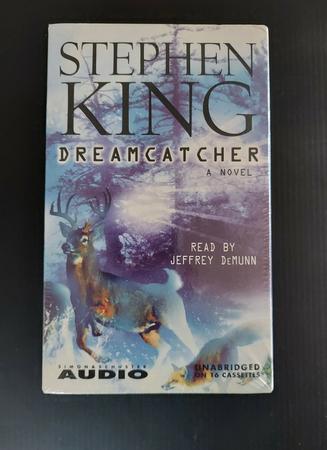 Stephen King — Dreamcatcher — Unabridged Audio Book (16 Cassettes) 2001