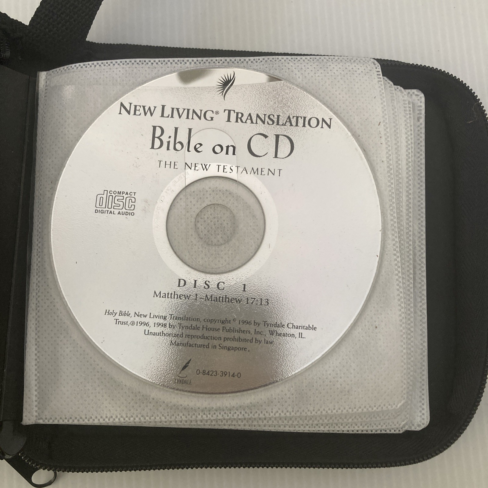 Bible On CD New Testament New Living Translation 15 CDs in Black Case Tyndale