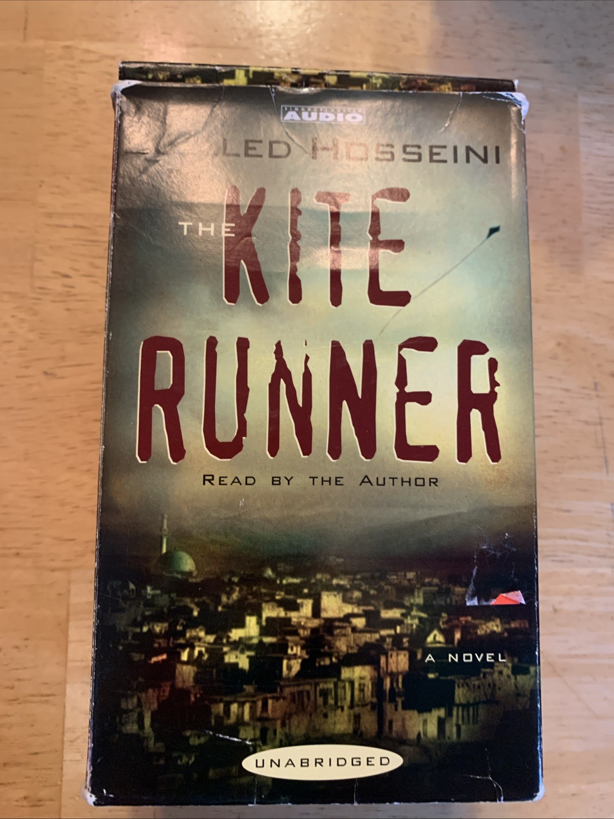 THE KITE RUNNER — KHALED HOSSEINI — 8-CASSETTE UNABRIDGED AUDIOBOOK