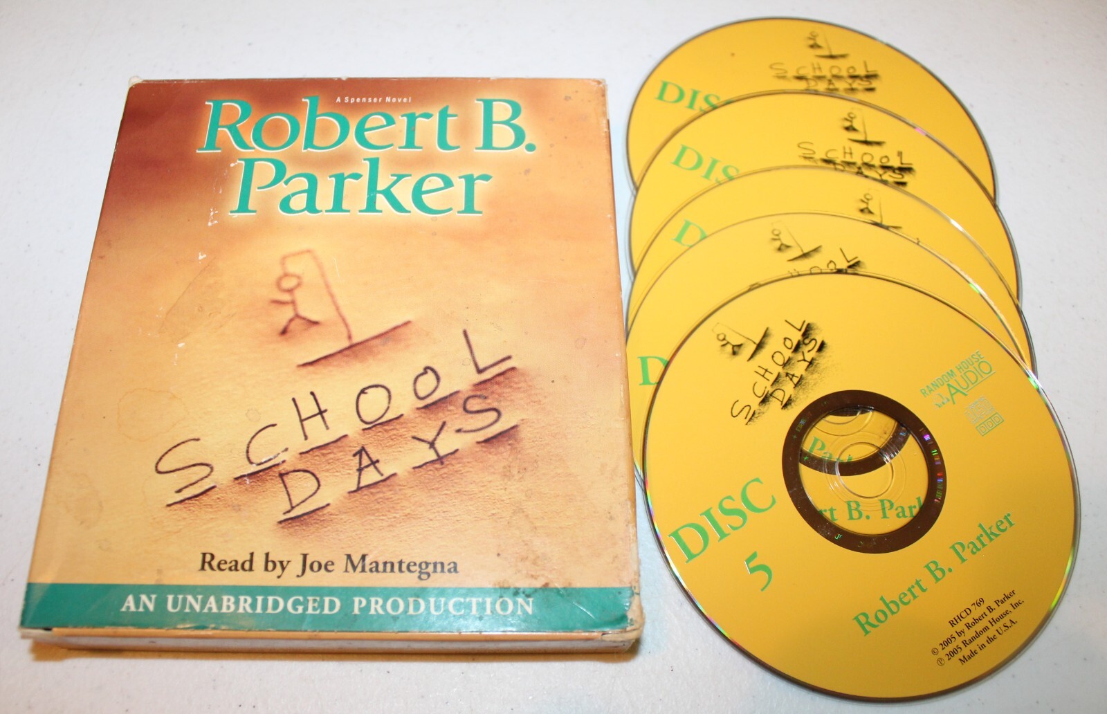 Robert P. Parker : School Days (Audio CD, 5 Discs, Unabridged) We Combine Ship
