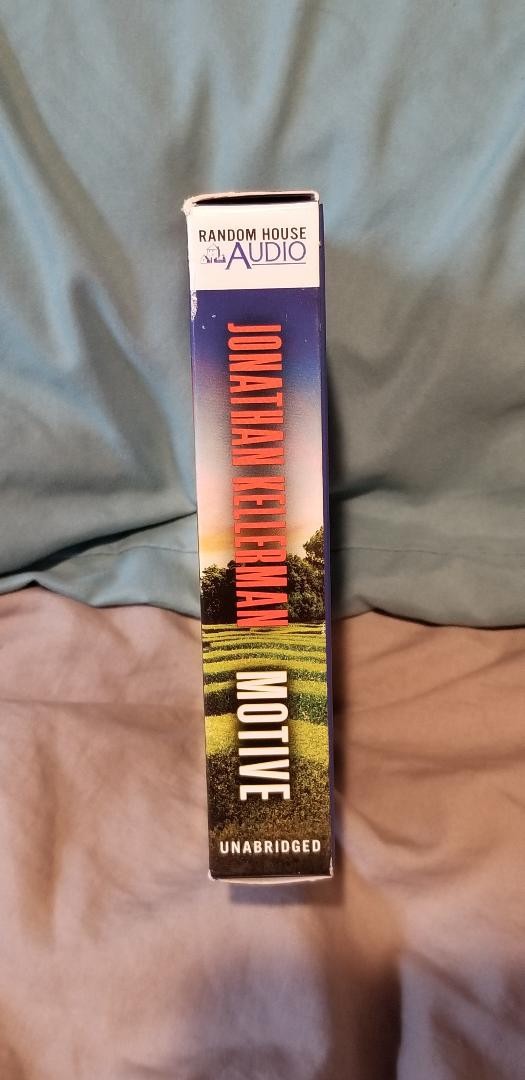 Jonathan Kellerman — MOTIVE — Unabridged audio — 9 CDs, 11 1/2 hrs Alex Delaware