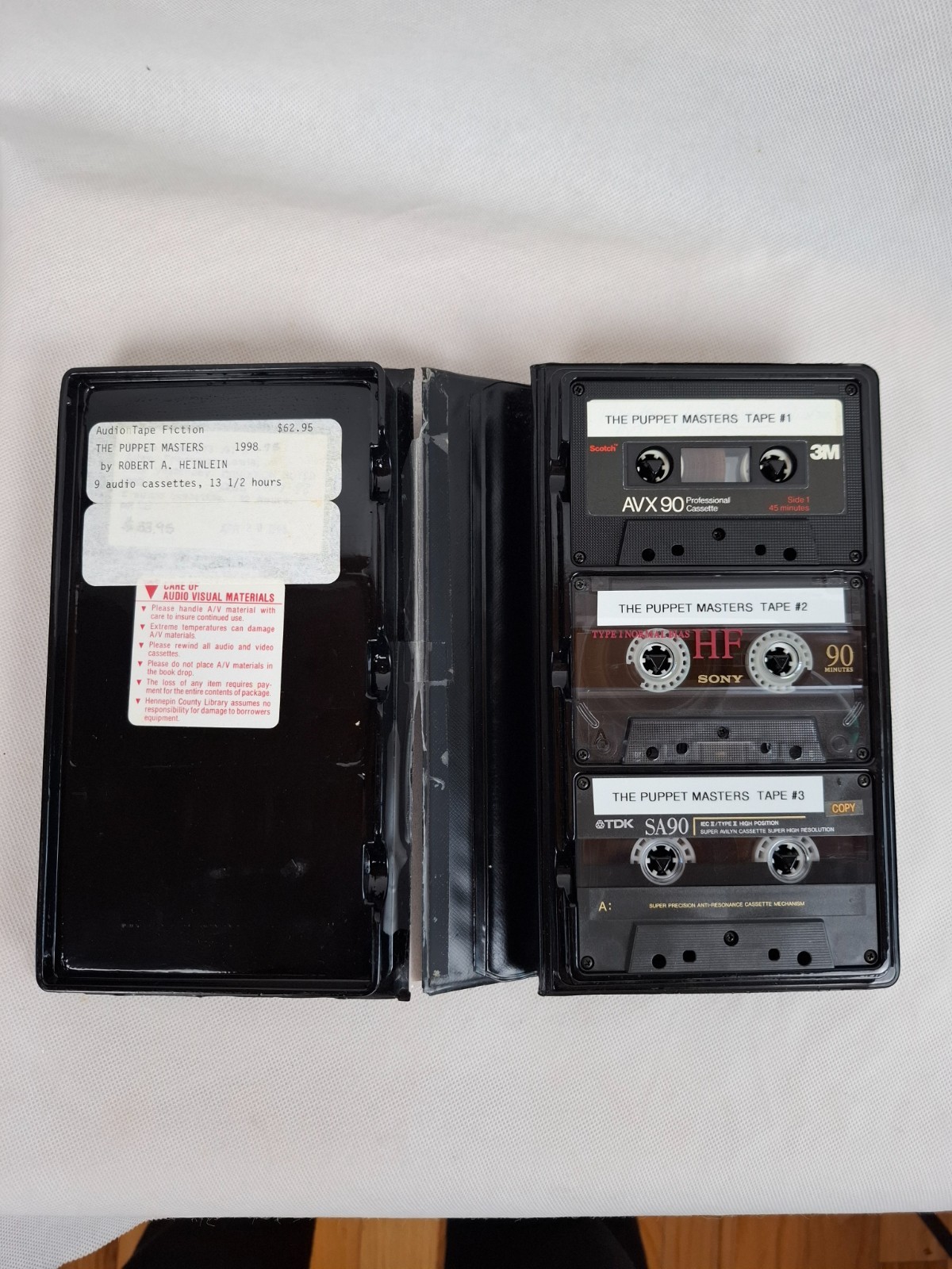 The Puppet Masters by Robert A. Heinlein (1998, 9 Cassette Tapes) Audio Book