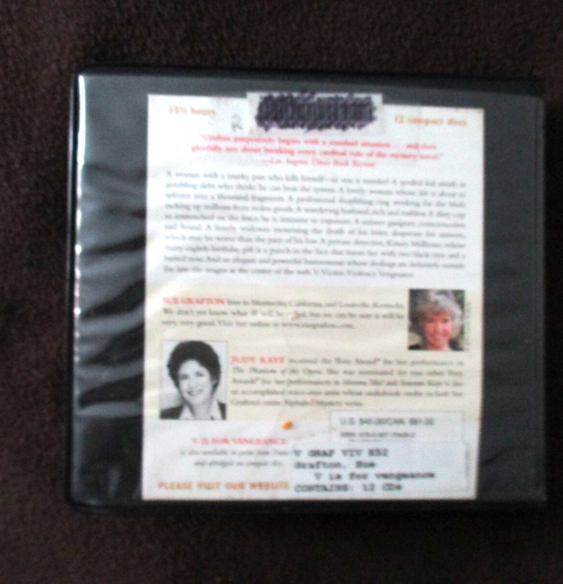 V IS FOR VENGEANCE (SUE GRAFTON) audio CD — 12 disks