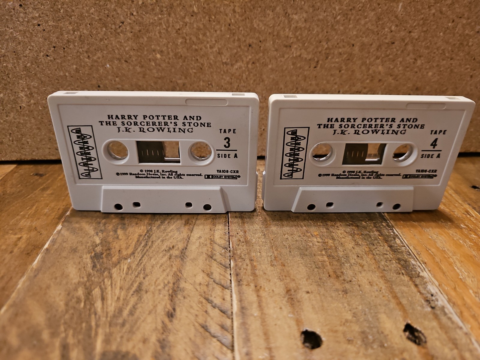 Harry Potter and the Sorcerer’s Stone Audiobook on 6 Cassette Tapes YA108-CXR