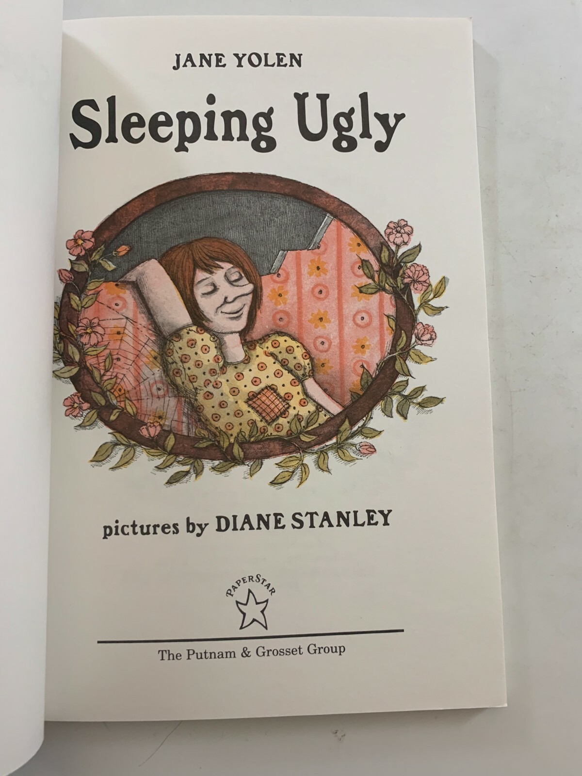 Sleeping Ugly by Jane Yolen PB LIKE NEW