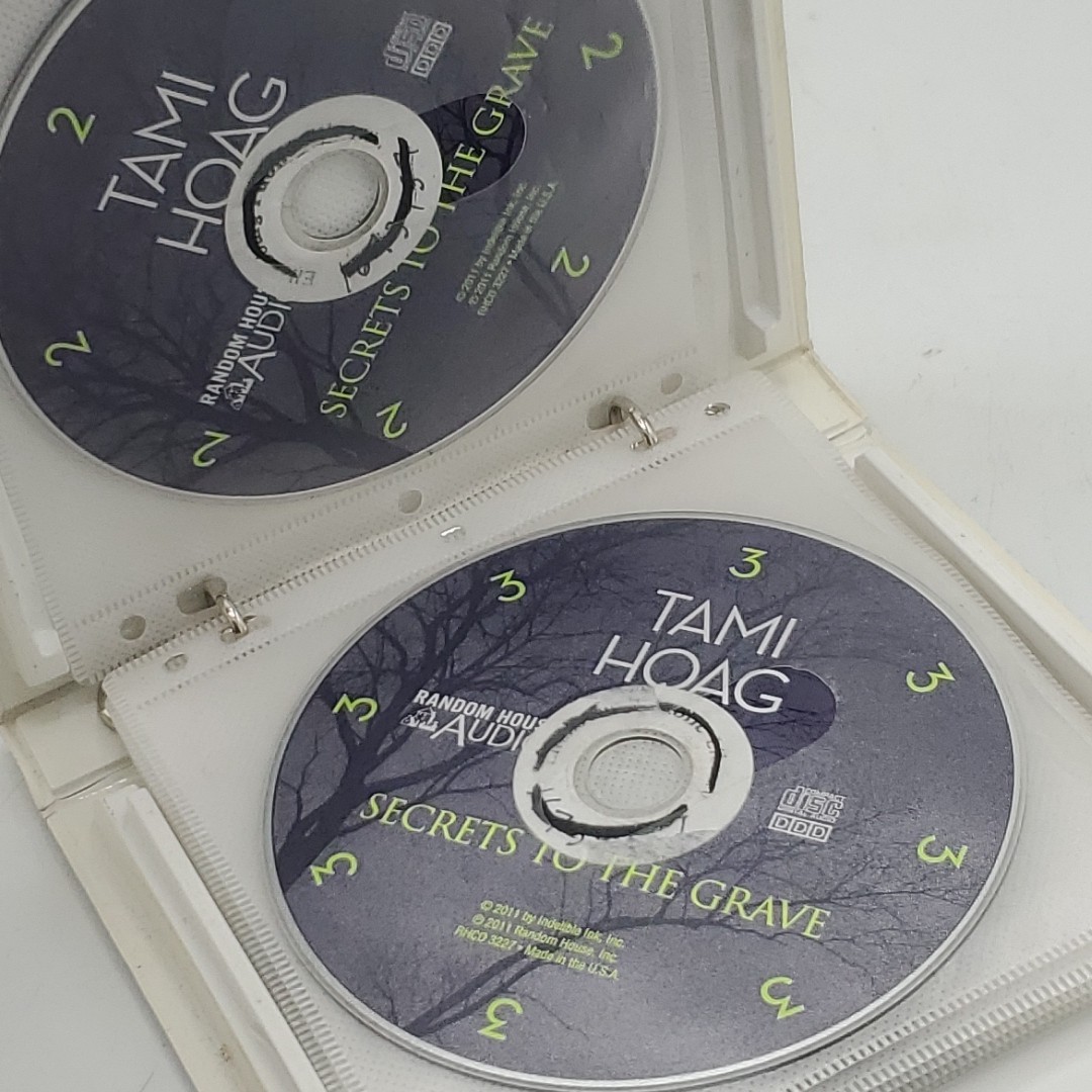 Oak Knoll Ser.: Secrets to the Grave by Tami Hoag (2010, Compact Disc,…