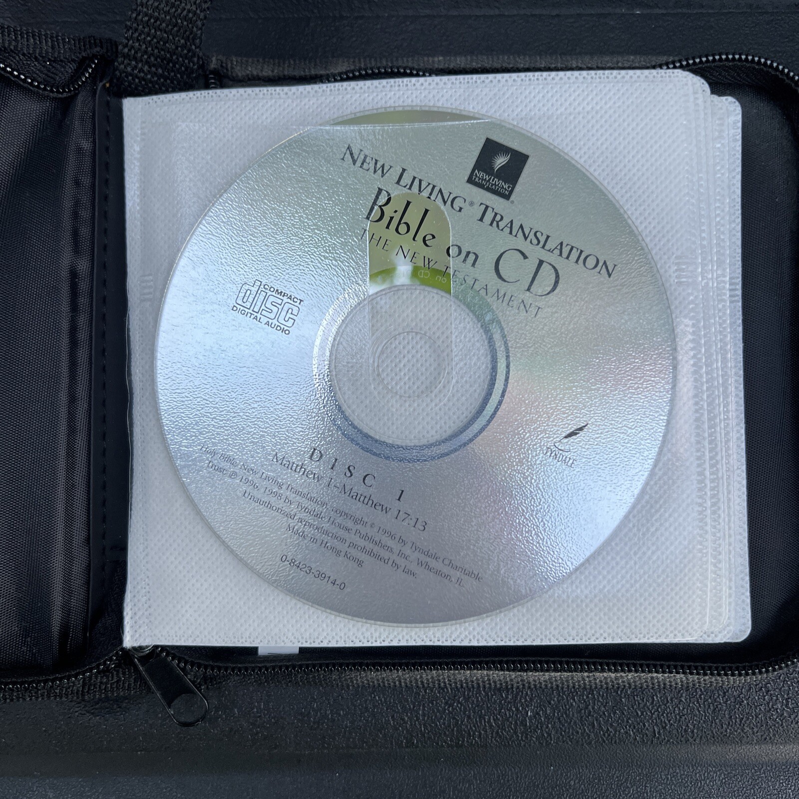Bible On CD New Testament New Living Translation 15 CDs in Zippered Case Tyndale
