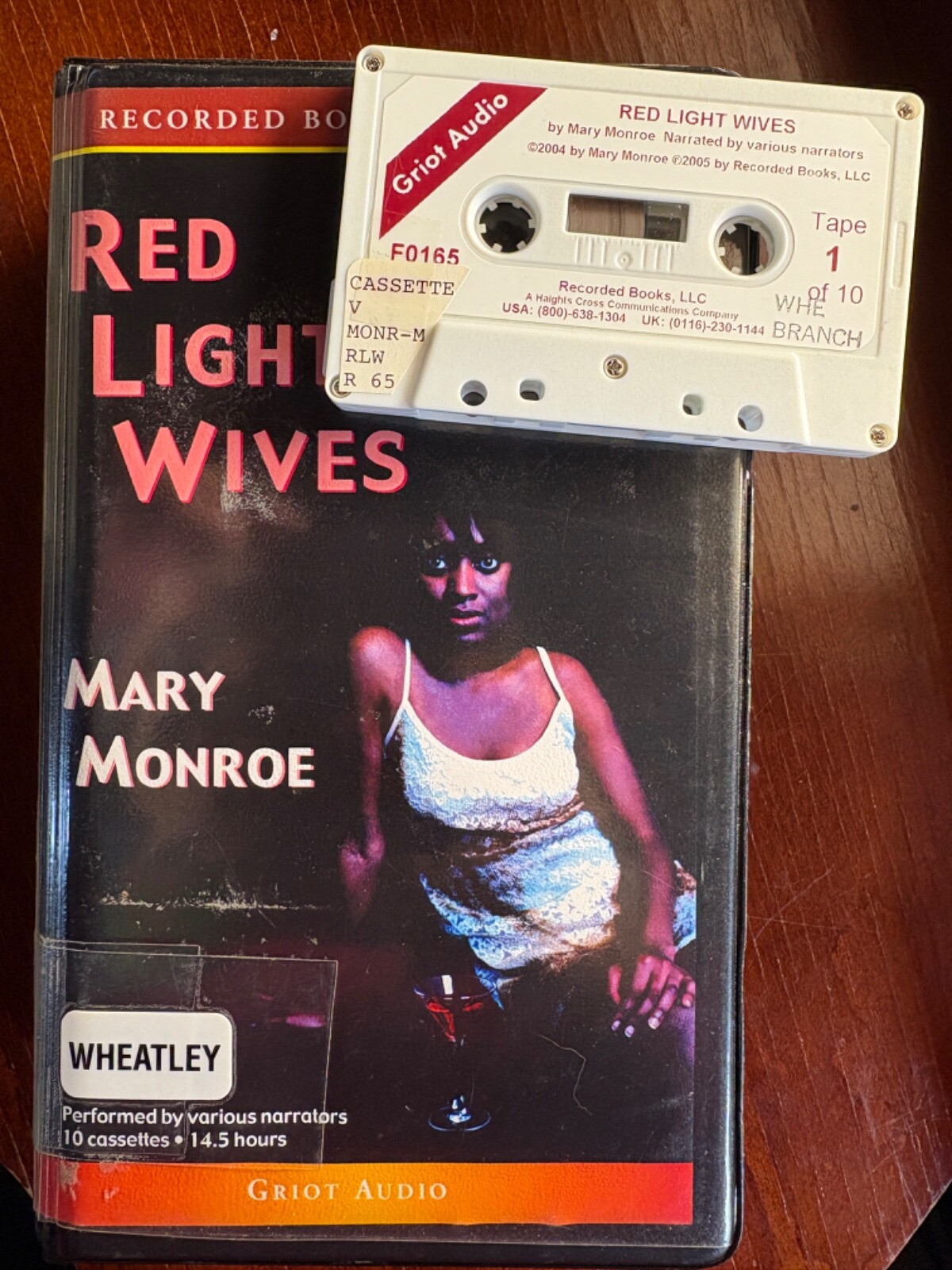 Red Light Wives [Unabridged] Mary Monroe (Audio Cassette) 2005