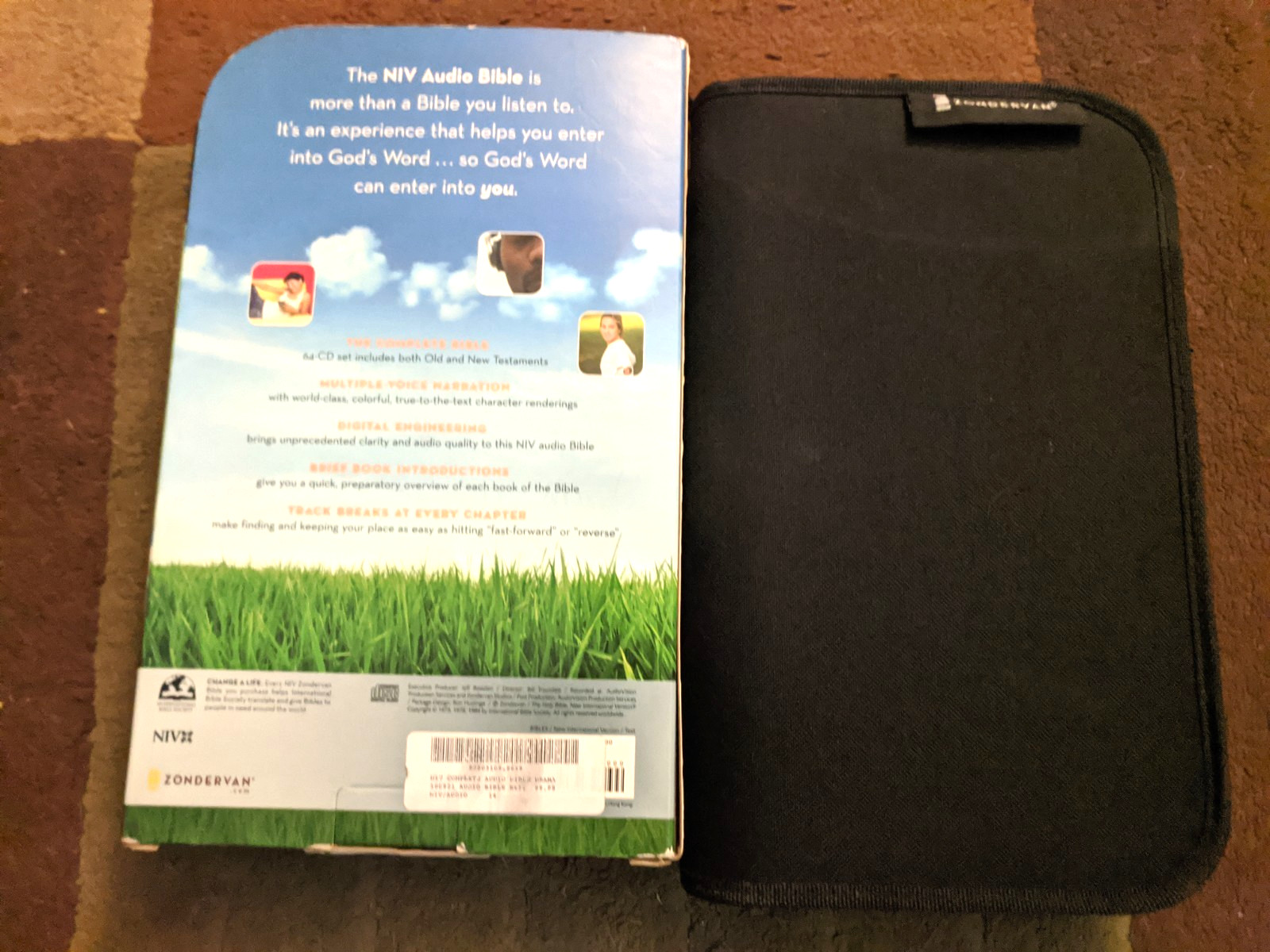 Zondervan NIV Audio Bible Dramatized Complete Bible 64 Audio CD Set Zipper Case