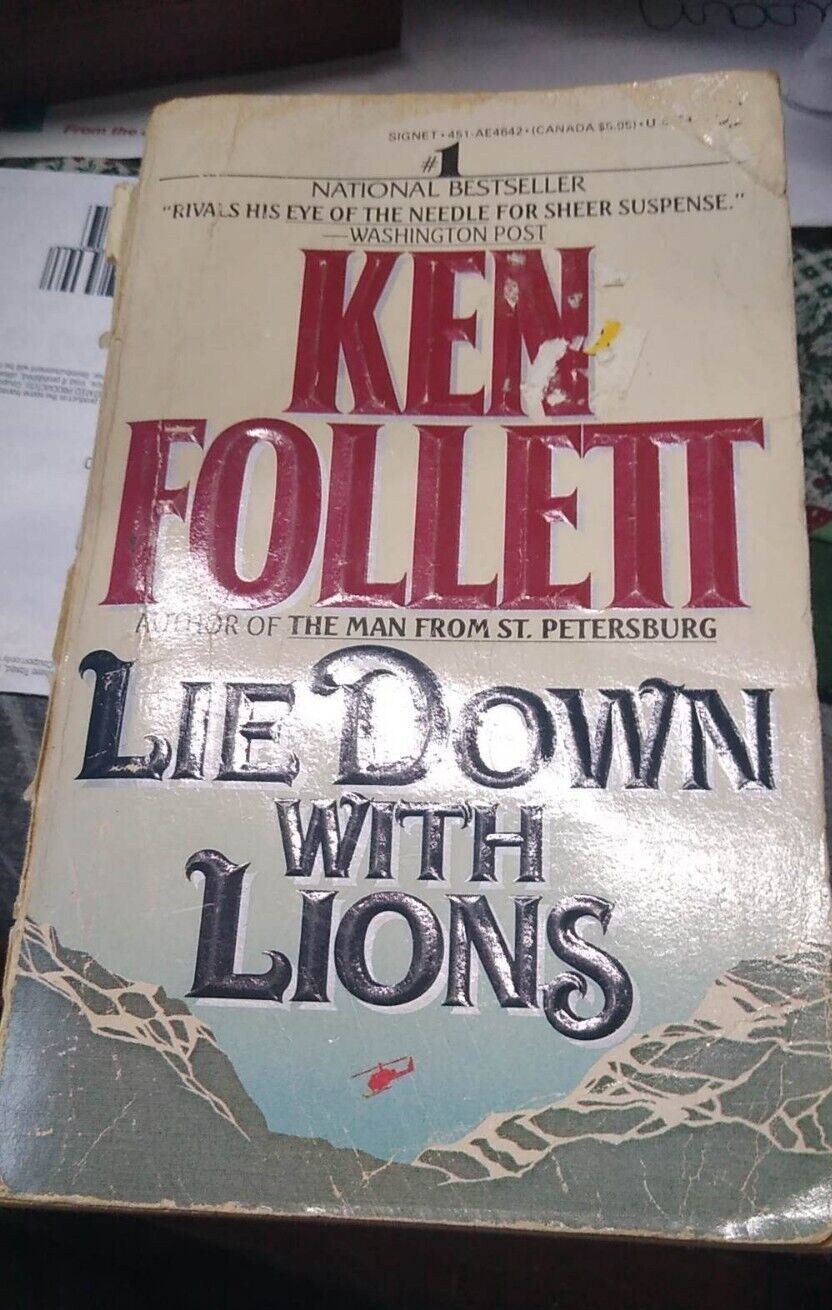 Lie Down With Lions — Mass Market PB By Follett, Ken — GOOD B2
