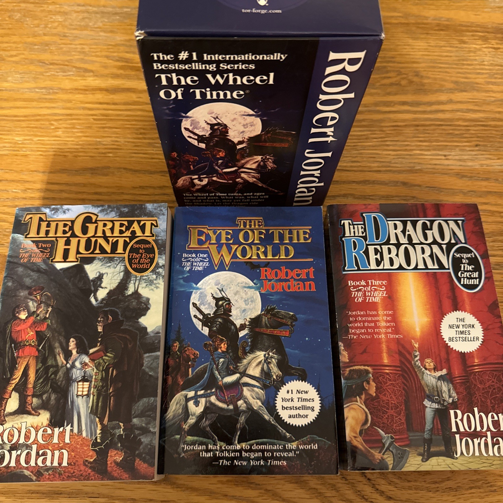 The Wheel of Time, Boxed Set I, Books 1-3: The Eye of the World, The Great H…