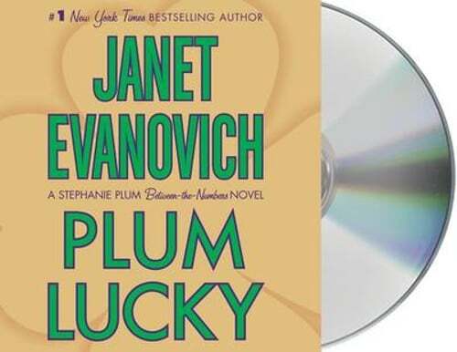 Plum Lucky: A Stephanie Plum Between the Numbers Novel by Janet Evanovich: Used
