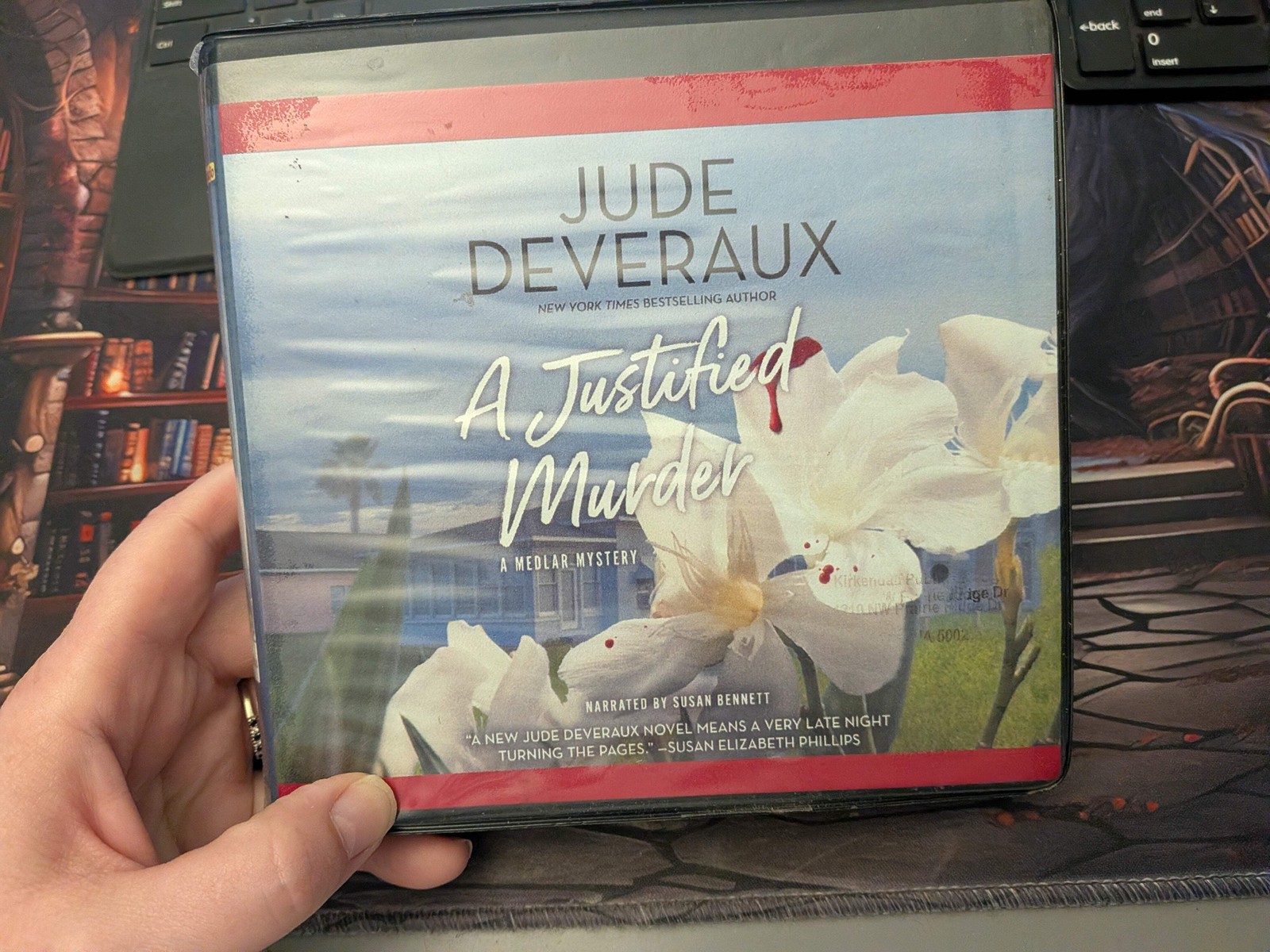 A Justified Murder (Medlar Mysteries, 2) (AUDIO CD) Ex-Library VERY GOOD See Pic