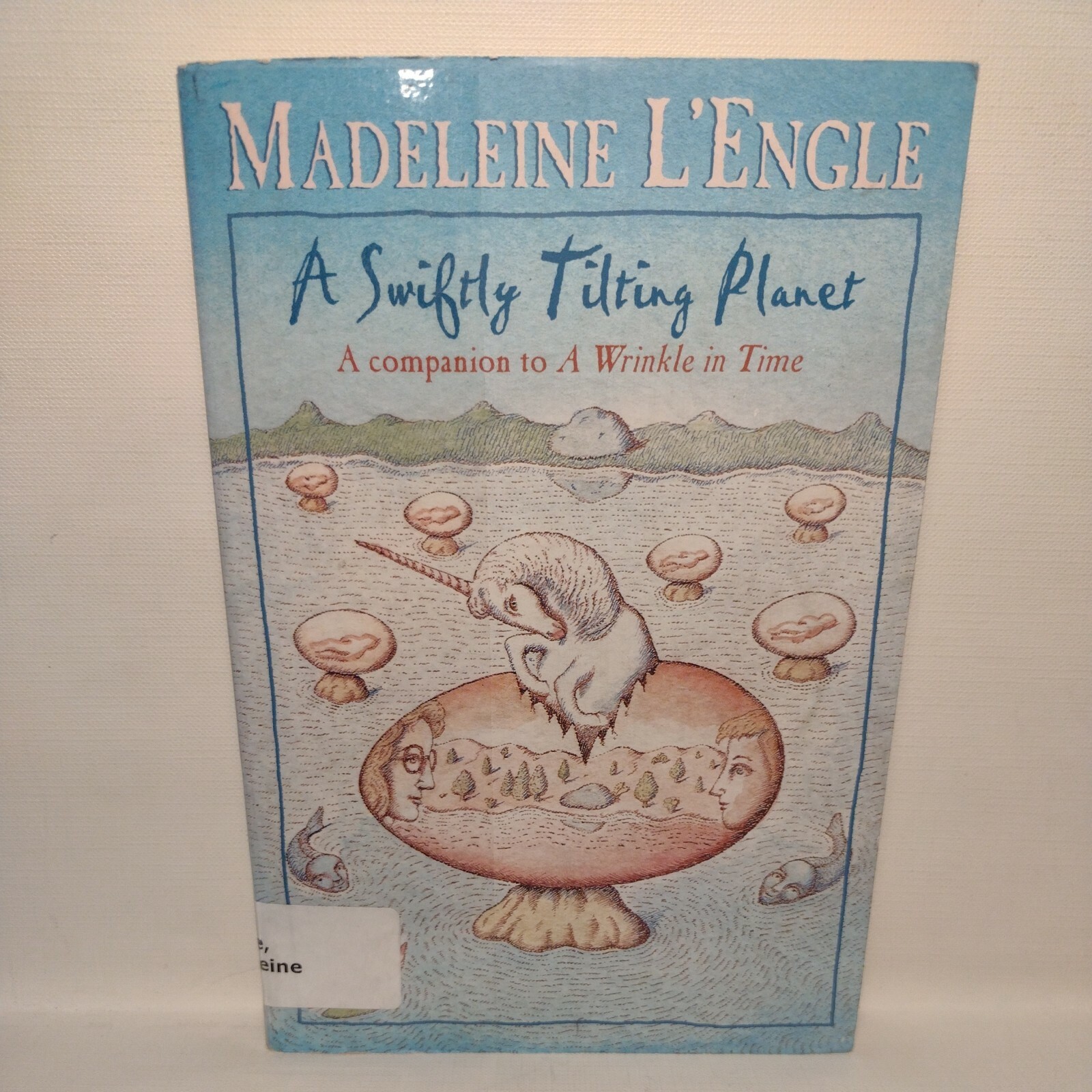 Yearling Book Ser.: A Swiftly Tilting Planet by Madeleine L’Engle (1980,…