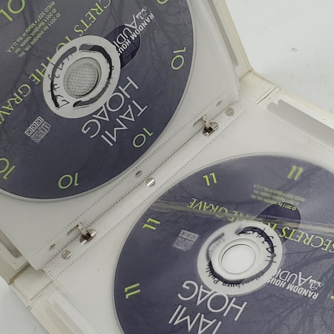 Oak Knoll Ser.: Secrets to the Grave by Tami Hoag (2010, Compact Disc,…