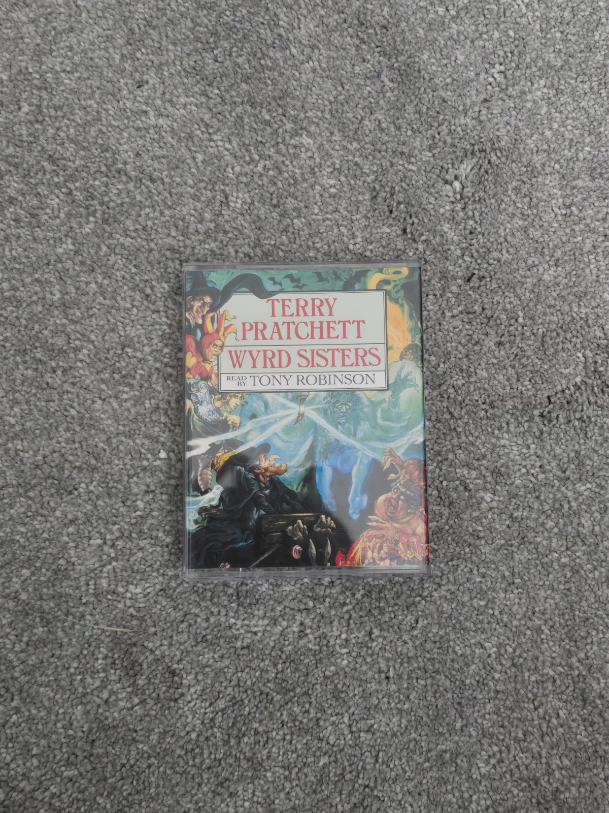 Wyrd Sisters by Terry Pratchett (Audio Cassette, 1994) Read by Tony Robinson VGC