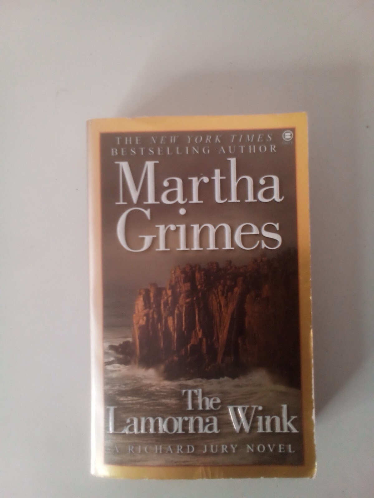The Lamorna Wink by Grimes, Martha, Good Book