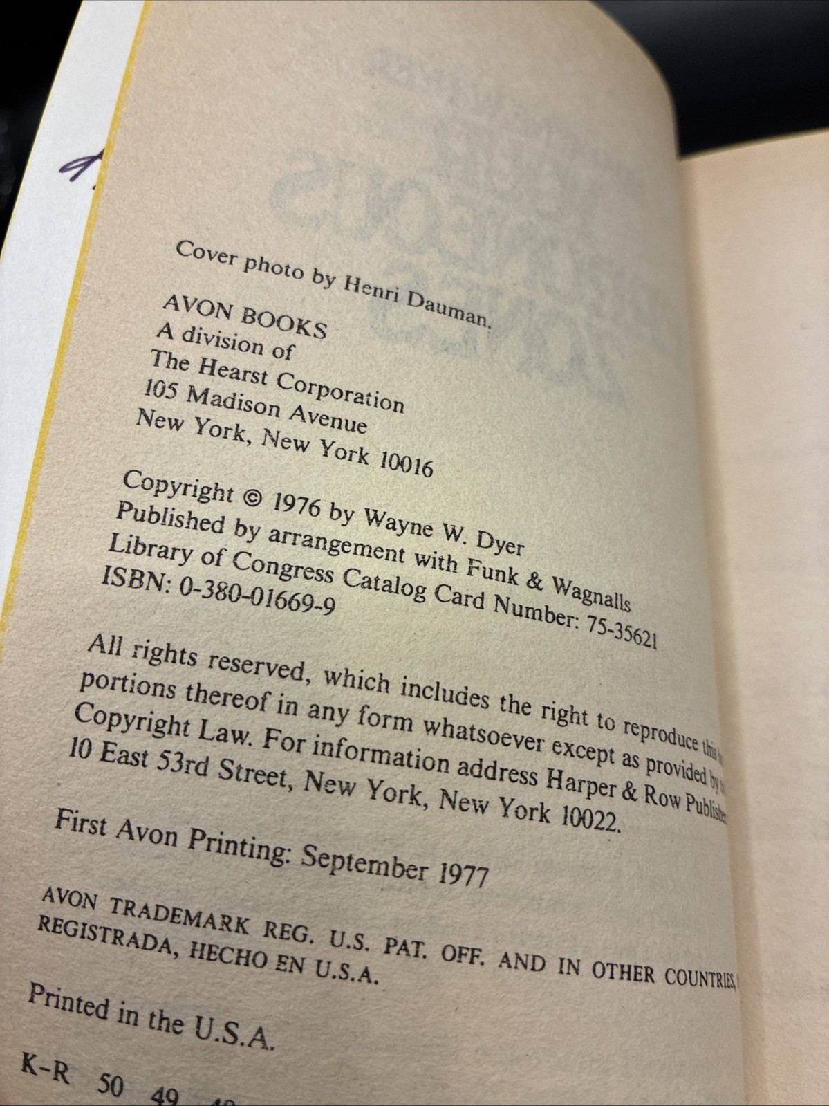 YOUR ERRONEOUS ZONES By Wayne Dyer PB — First Avon Printing 1977