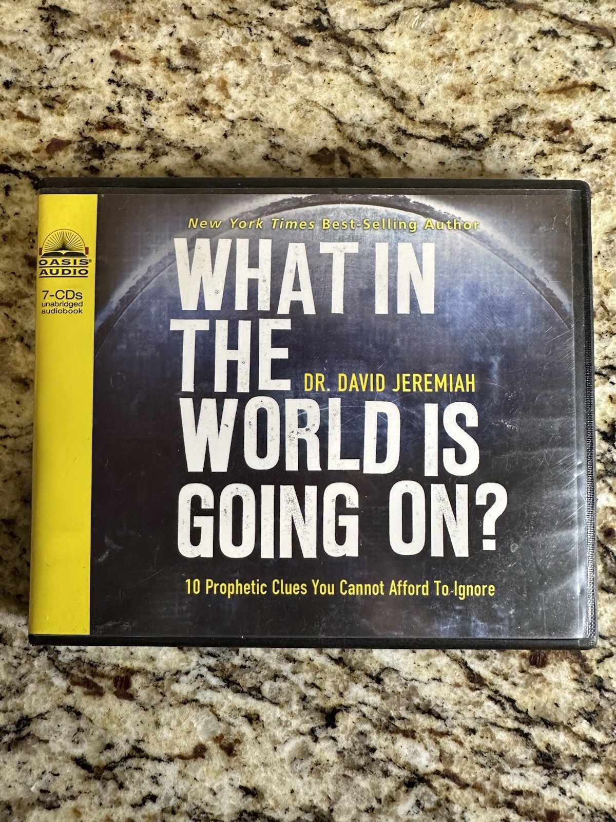 What in the World Is Going On? : 10 Prophetic Clues You Cannot Afford to Ignore