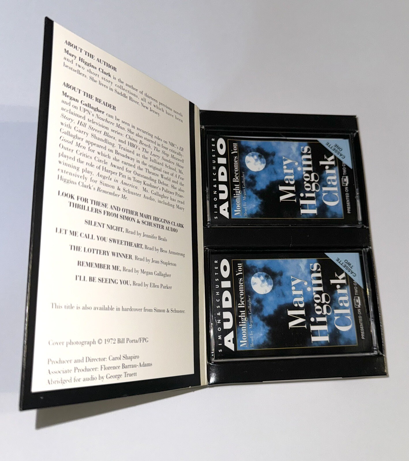 MOONLIGHT BECOMES YOU Mary Higgins Clark Audio Books 2 Cassettes Mystery Vintage