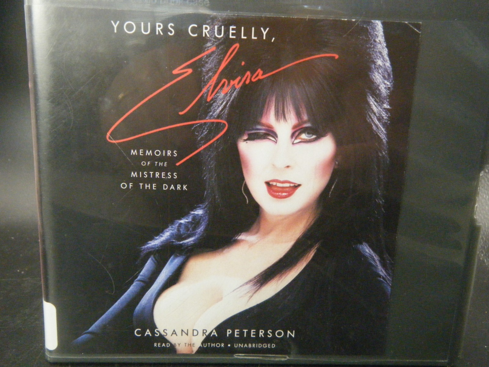 Yours Cruelly Elvira Memoirs Mistress of the Dark Cassandra Peterson 10 CD 2021