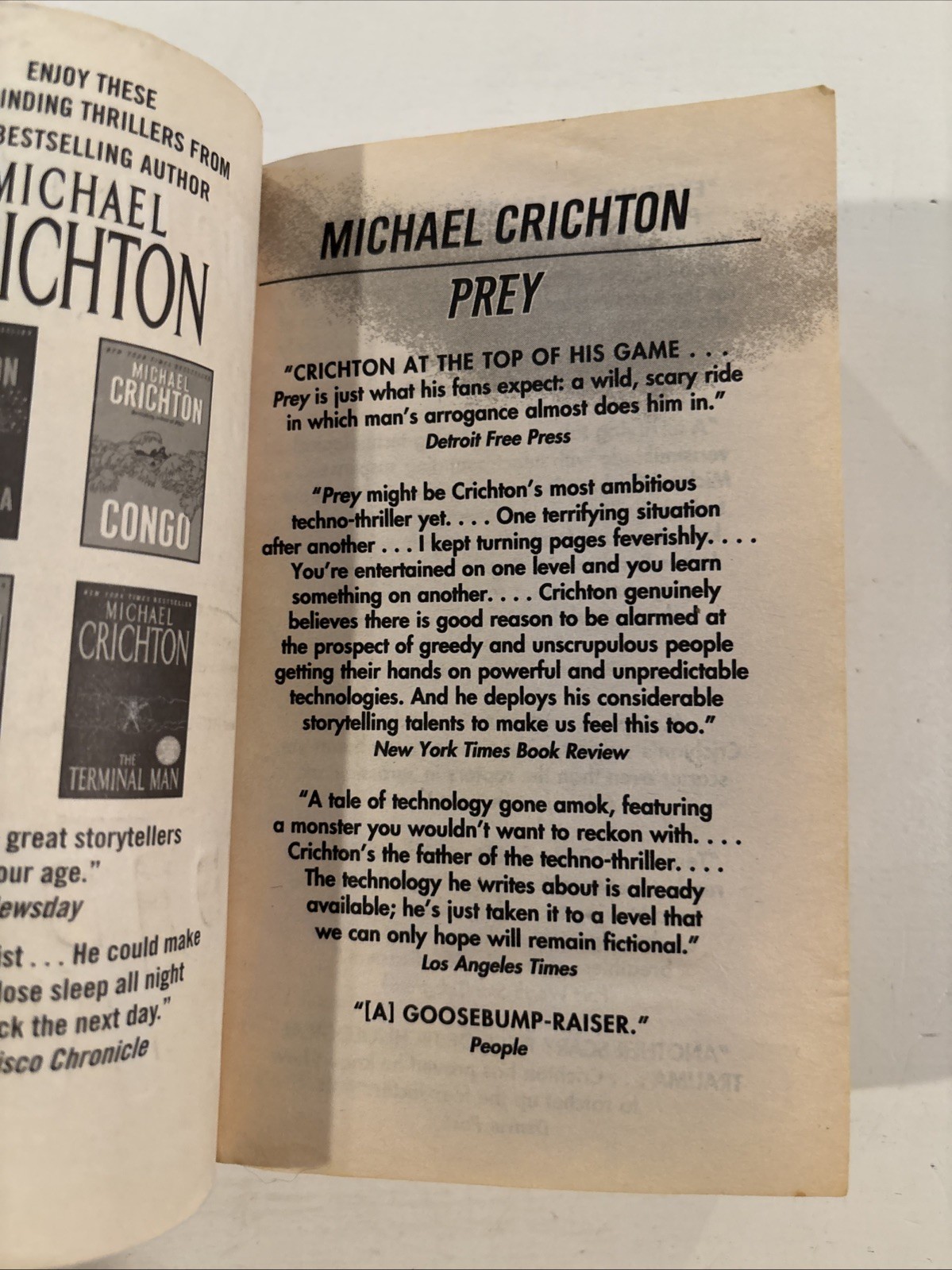 Prey — Michael Crichton (2003, Paperback)