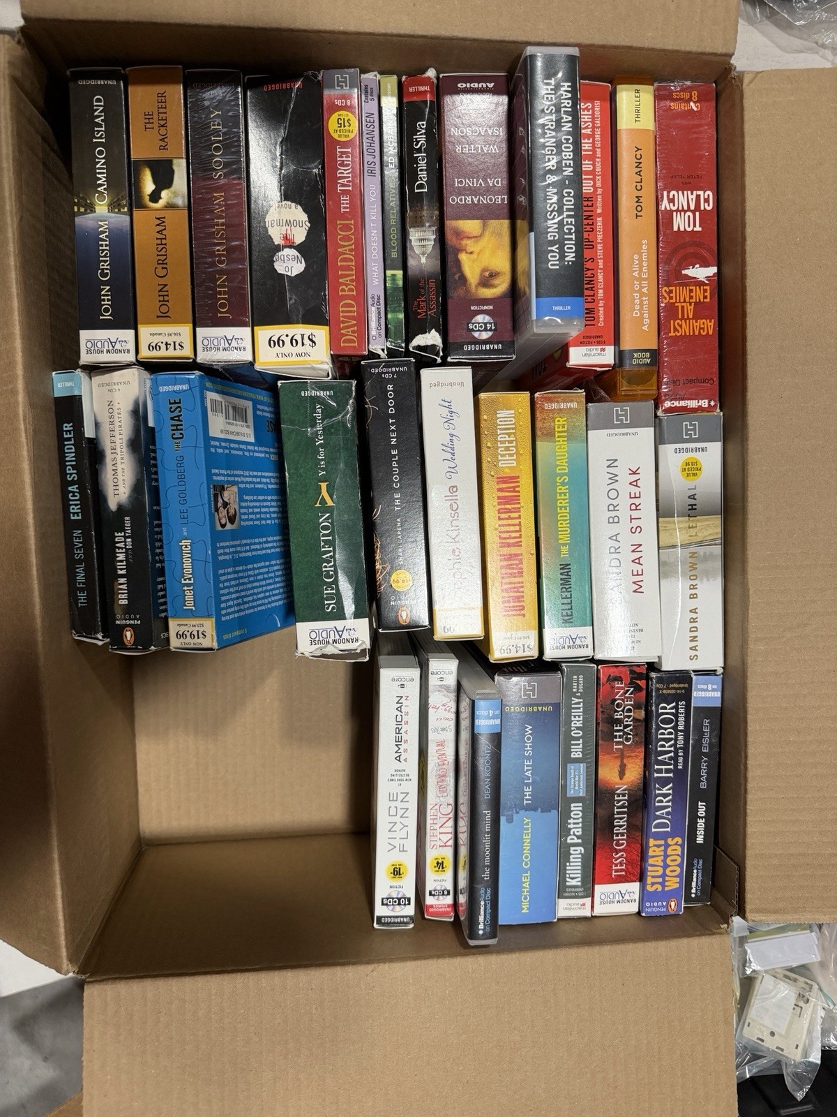 Grisham, Baldacci, Silva Thriller Audiobook Cassette Lot Abridged, lot of 31