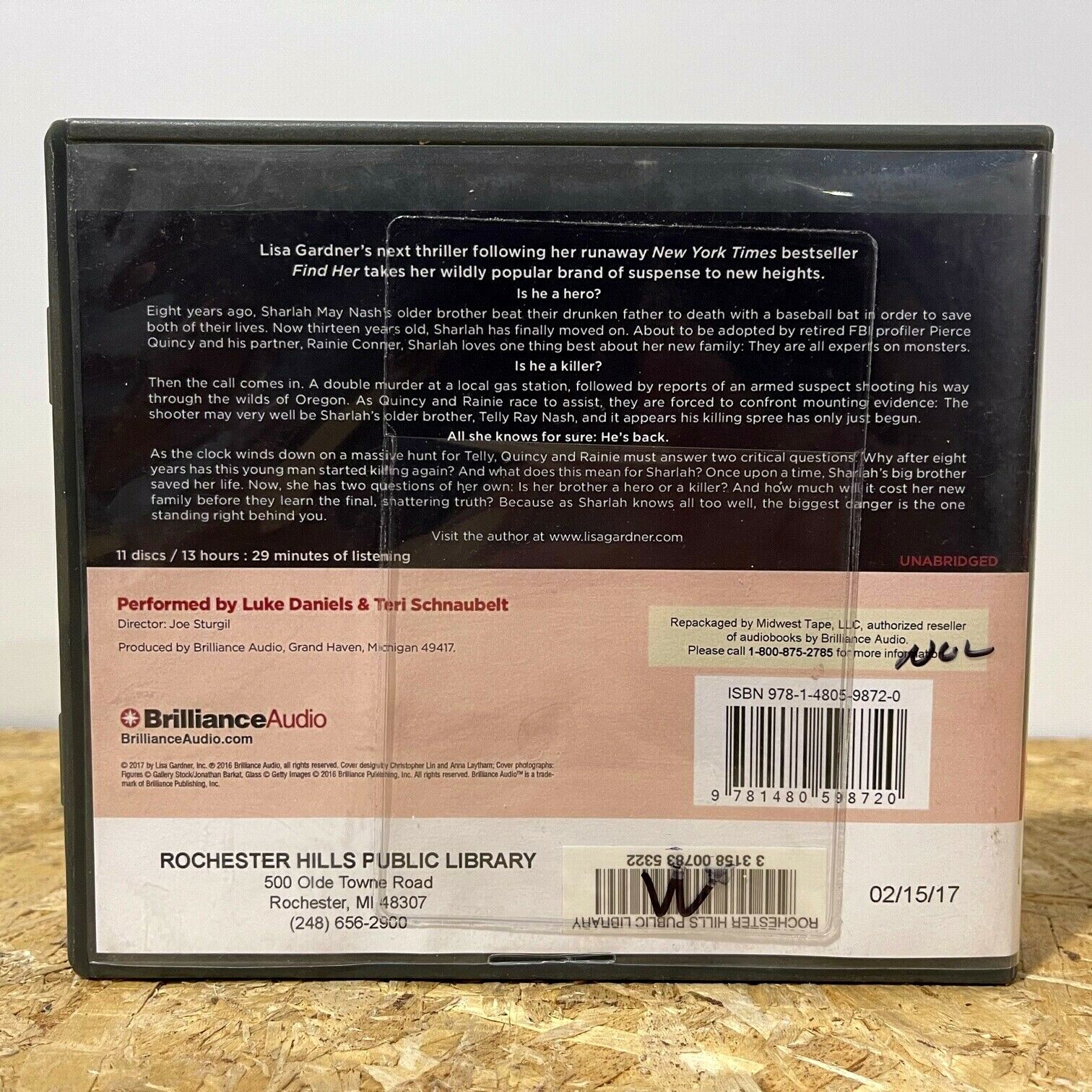 Right Behind You by Lisa Gardner Ex Library 11 CD Unabridged Audiobook Free Ship