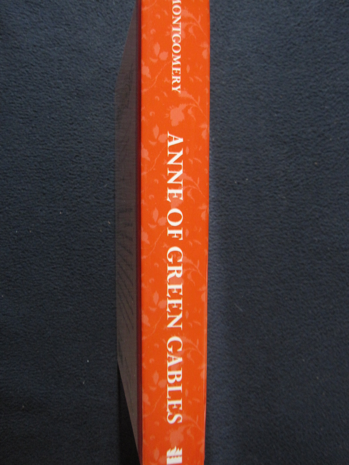 Anne of Green Gables Deluxe Book [Hardcover] Montgomery, L. M.