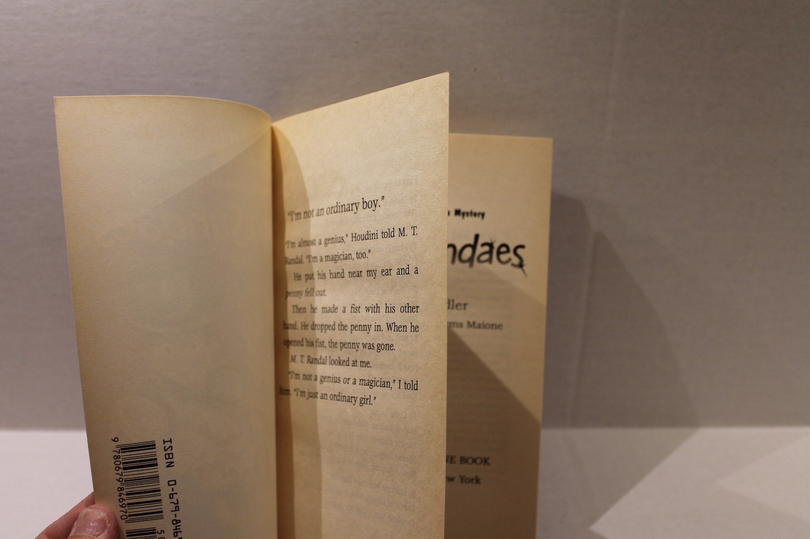 Houdini Club Magic Mystery Ser.: Onion Sundaes Vol. 1 by David A. Adler