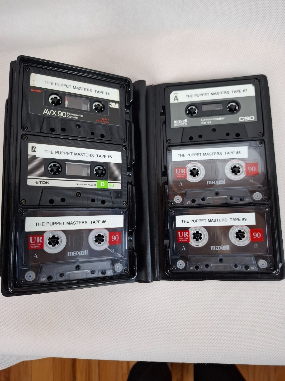 The Puppet Masters by Robert A. Heinlein (1998, 9 Cassette Tapes) Audio Book