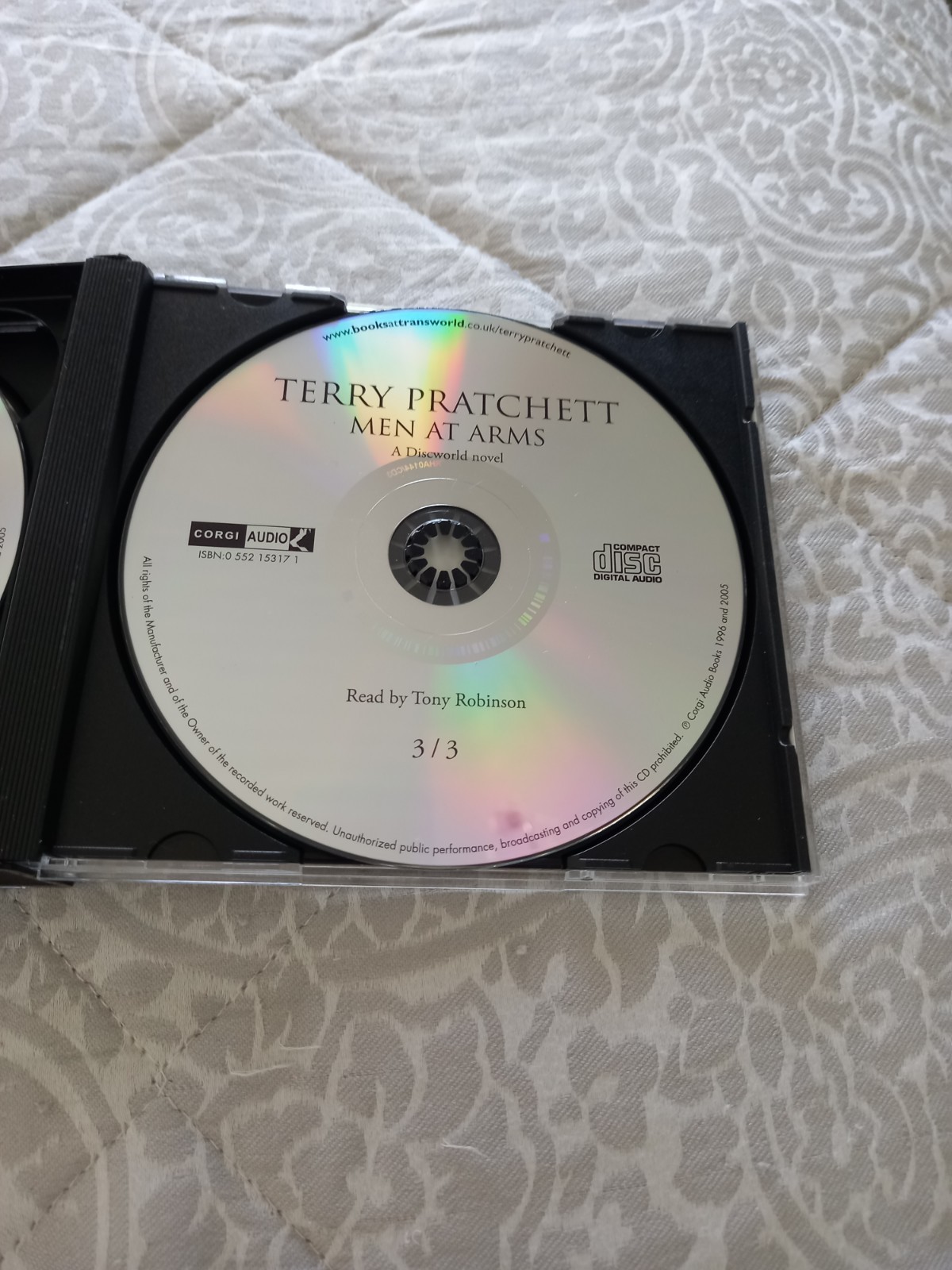 Terry Pratchett Men At Arms CD Audiobook Read By Tony Robinson