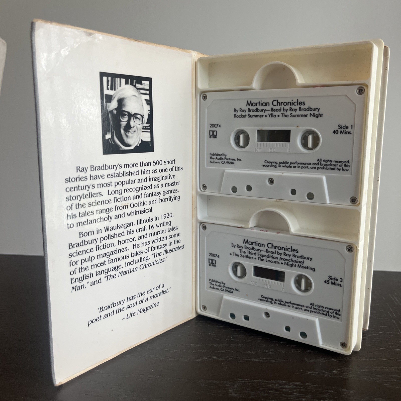 “Ray Bradbury Himself Reads 19 Complete Stories” RARE Cassette Audiobook