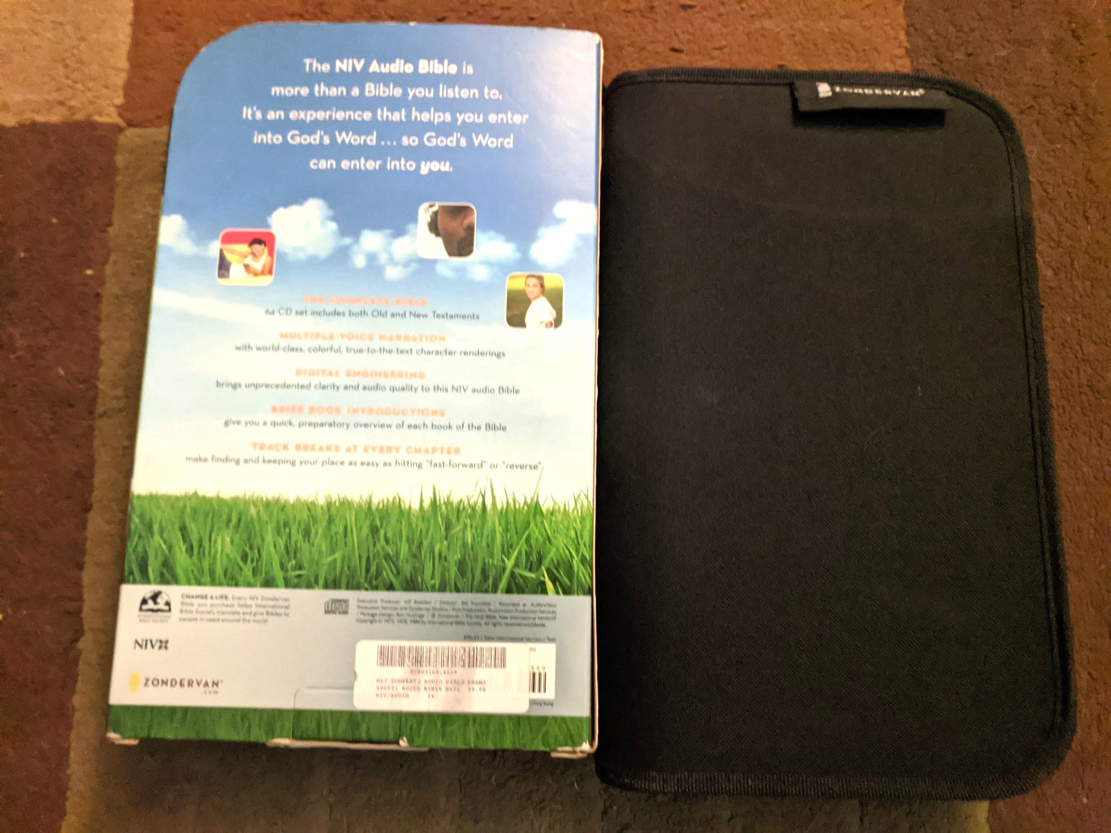 Zondervan NIV Audio Bible Dramatized Complete Bible 64 Audio CD Set Zipper Case