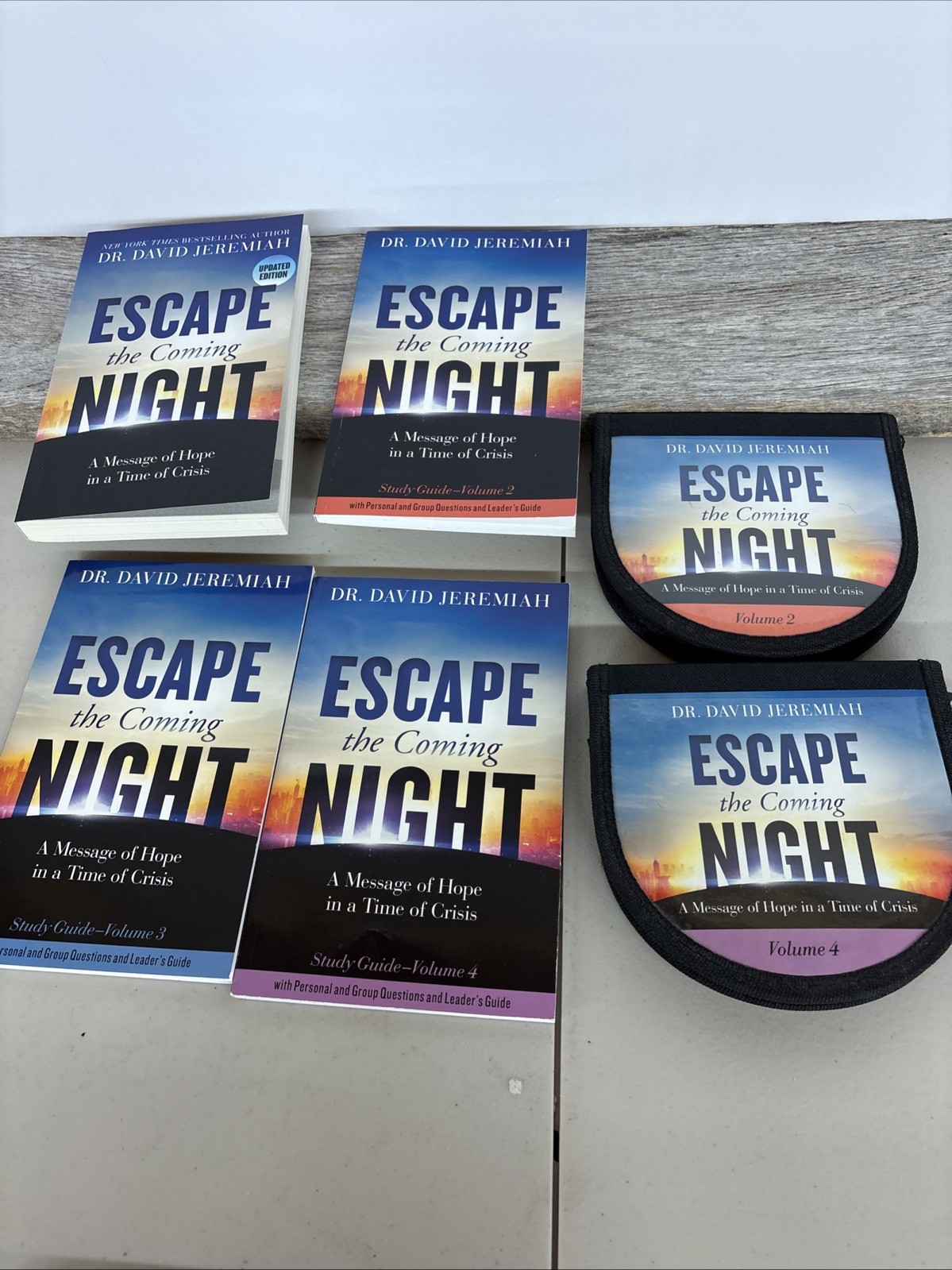 Dr. David Jeremiah ESCAPE THE COMING NIGHT Book, 3 Study Guides & CDs