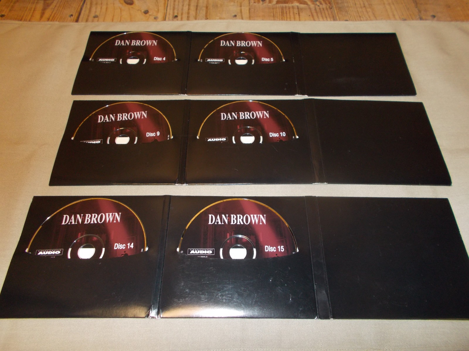 Dan Brown Angels and Demons CD Unabridged, with Digital Copy. (SO85)