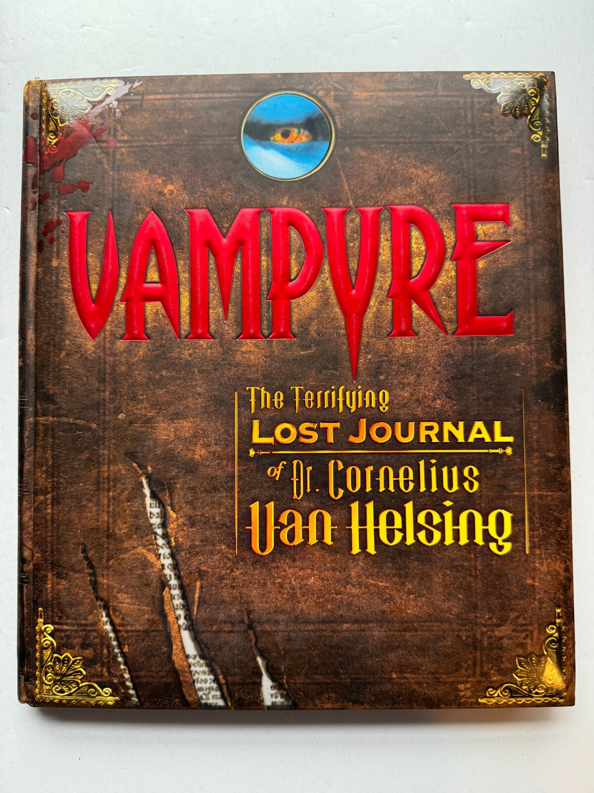 Vampyre: Terrifying Lost Journal of Dr. Cornelius Van Helsing Pop Up Book 2007