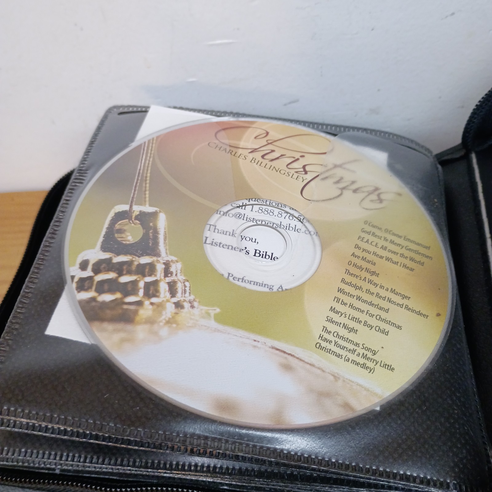 The Listener’s Bible Max McLean New Testament Psalms Proverbs NIV 23 CDs Discs