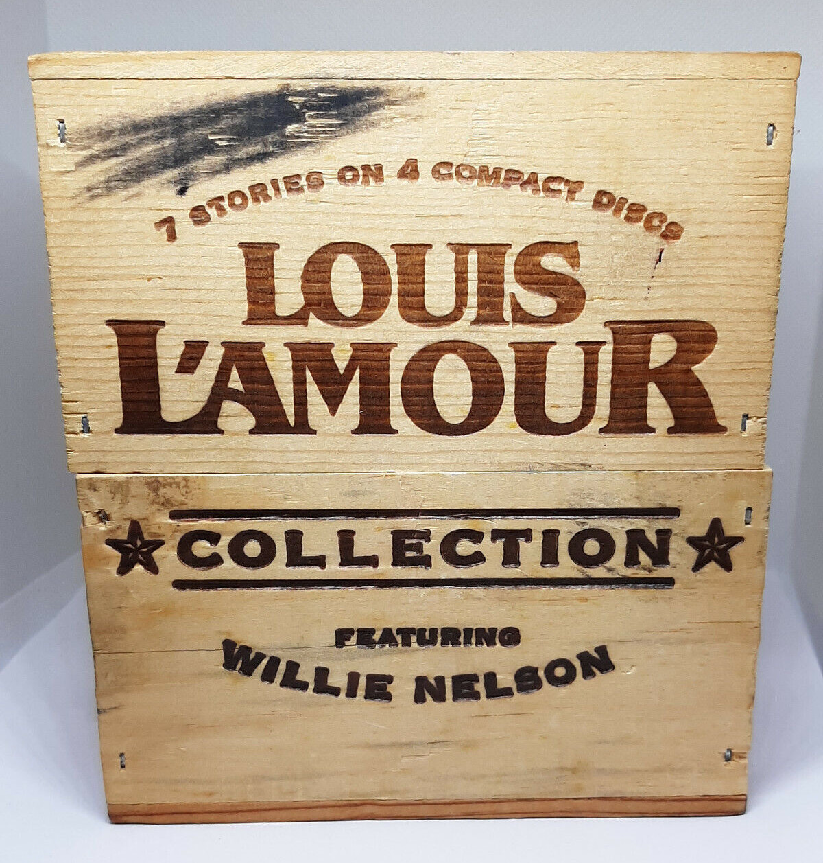 Louis L’Amour 7 Stories 4 Compact Discs Collection Willie Nelson Wood Box