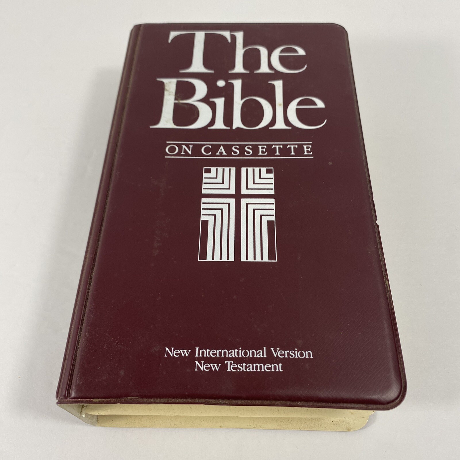 The Bible on Cassette IV New International Version New Testament 12 Cassettes