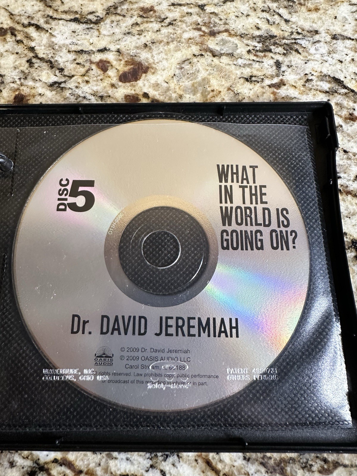 What in the World Is Going On? : 10 Prophetic Clues You Cannot Afford to Ignore