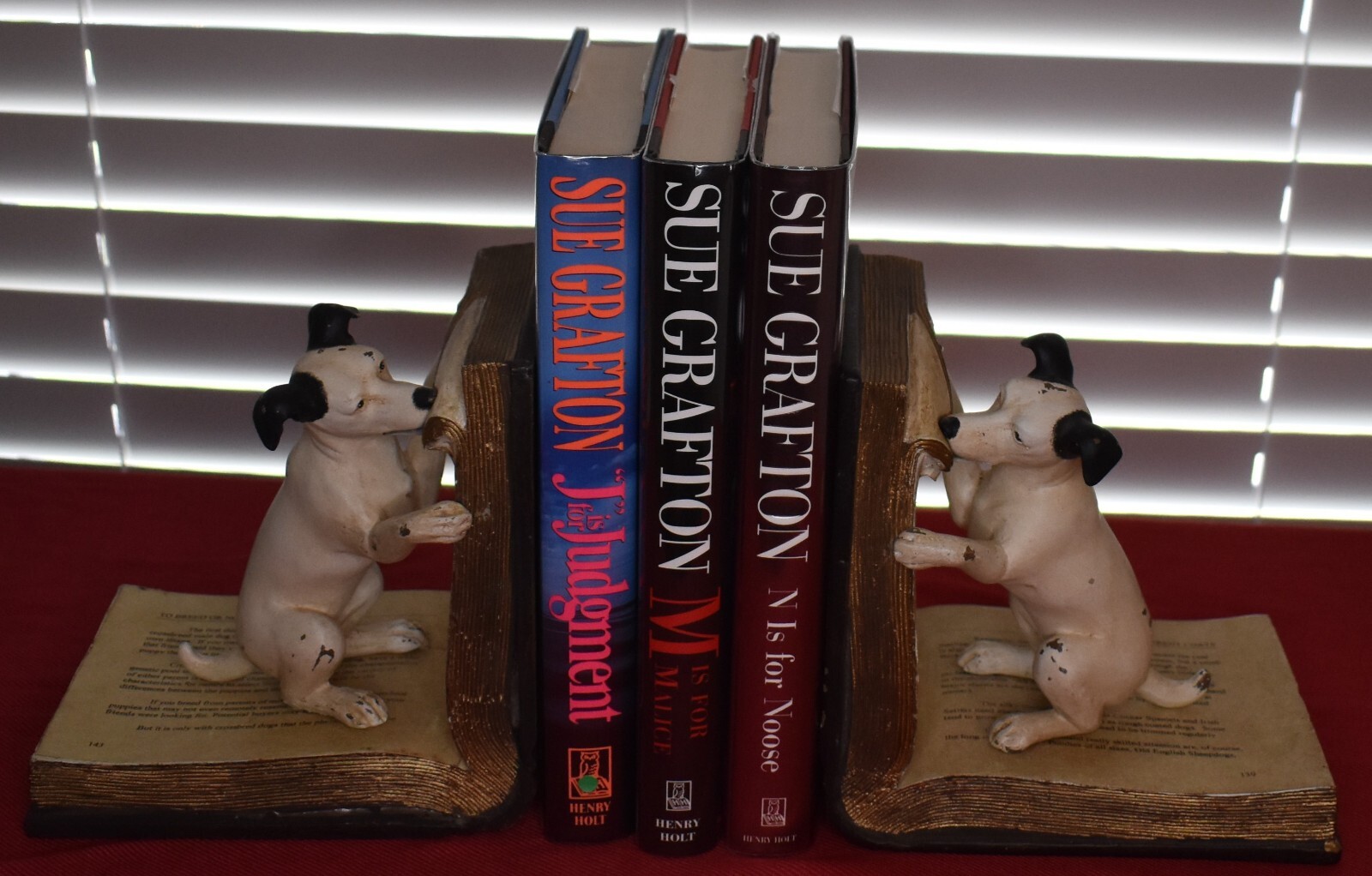3x SUE GRAFTON Signed/Personalized HB J / M / N HB’s 1st/1st Henry Holt Pub
