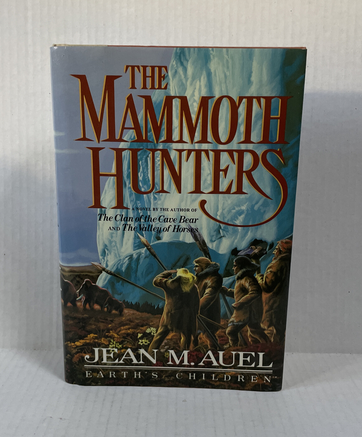 2 EARTH’S CHILDREN Books by Jean M Auel — Mammoth Hunters & Shelters Of Stone