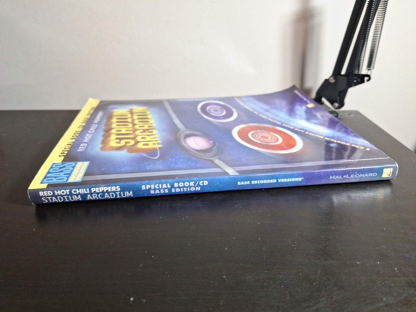 Red Hot Chili Peppers — Stadium Arcadium Deluxe Bass Edition Book 2-CDs