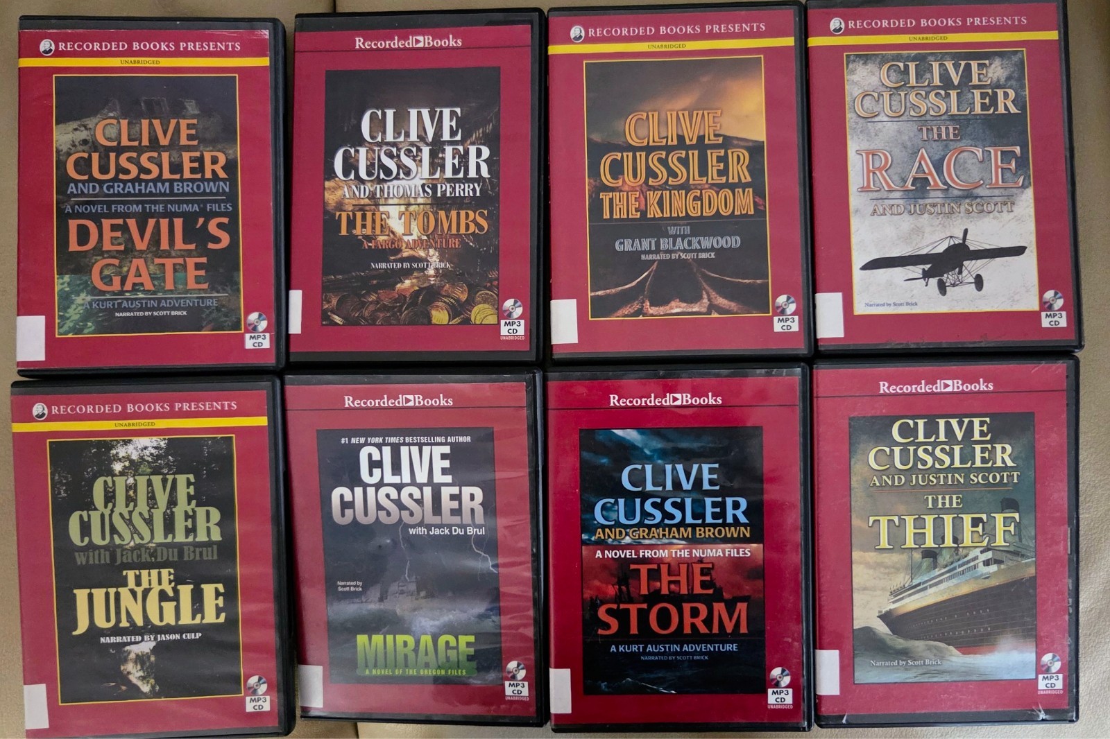 Clive Cussler 8 audio books — Audio MP3