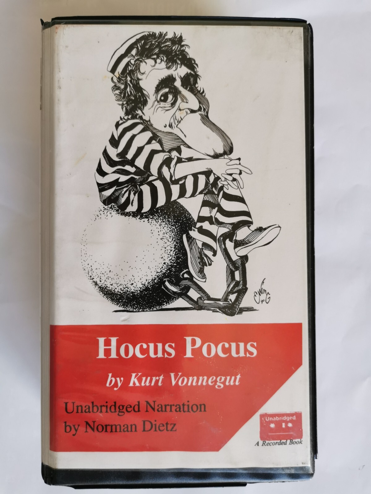 Vintage Cassette, Hocus Pocus (Unabridged Edition) by Kurt Vonnegut 1990, Unabri