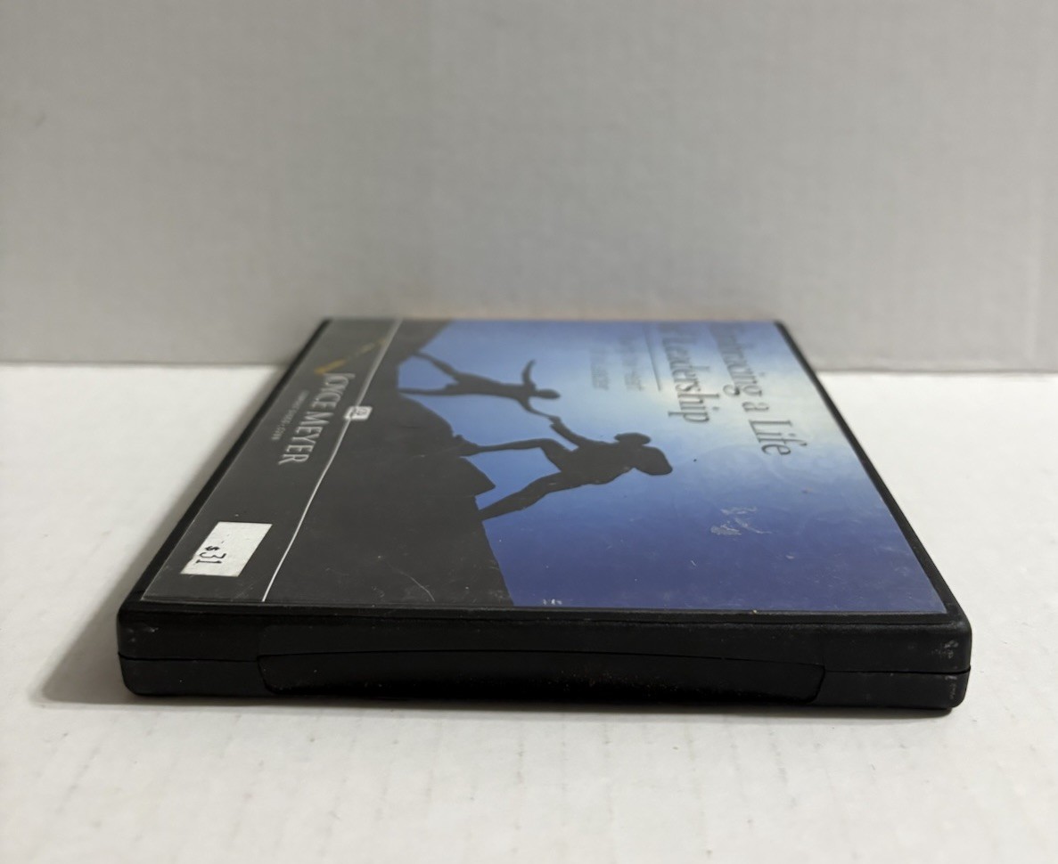 Joyce Meyer Embracing A Life Of Leadership 5 CD Set